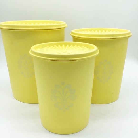 Tupperware Vintage Nesting Set Of 3 Canisters
